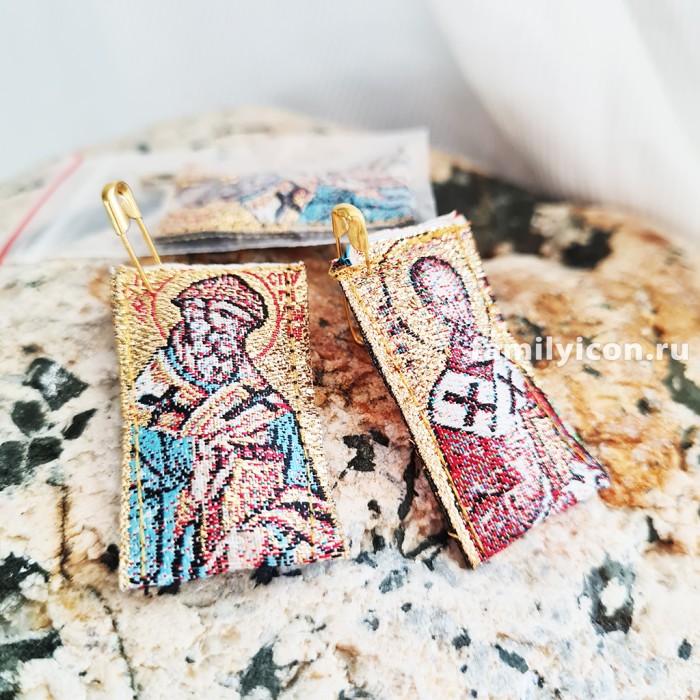 Ладанка спиридона. Нательная икона спиридона тримифунтского. Ладанка спиридона. Ладанка спиридона. Золотой образок спиридон тримифунтский.